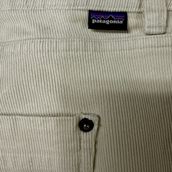 Patagonia women’s Cream Jeans - Picture 3 of 4